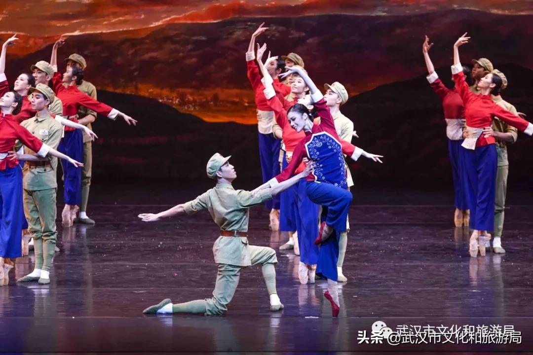 武汉12月秋季枫叶和银杏叶美景,枫叶银杏的美景最新