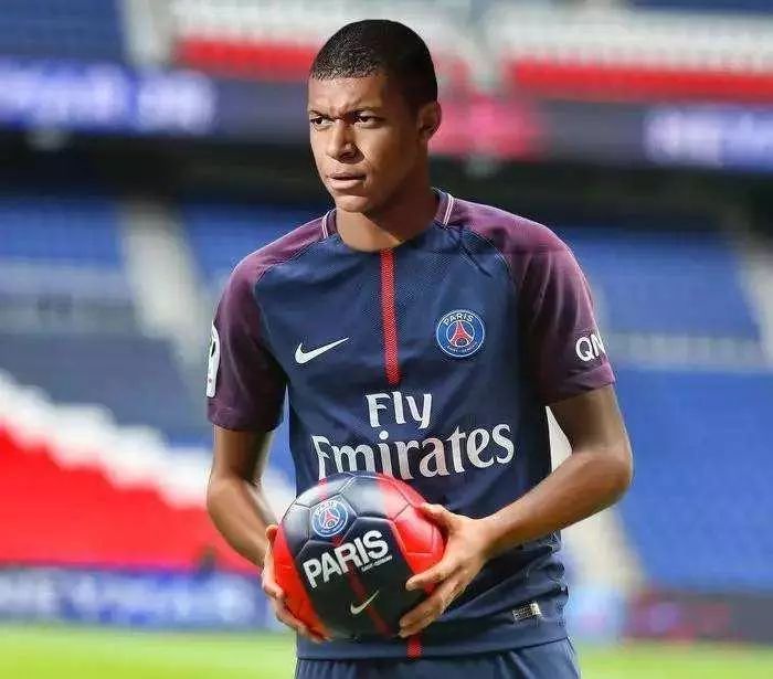 梅罗占据足坛,梅罗为啥能统治足坛十年