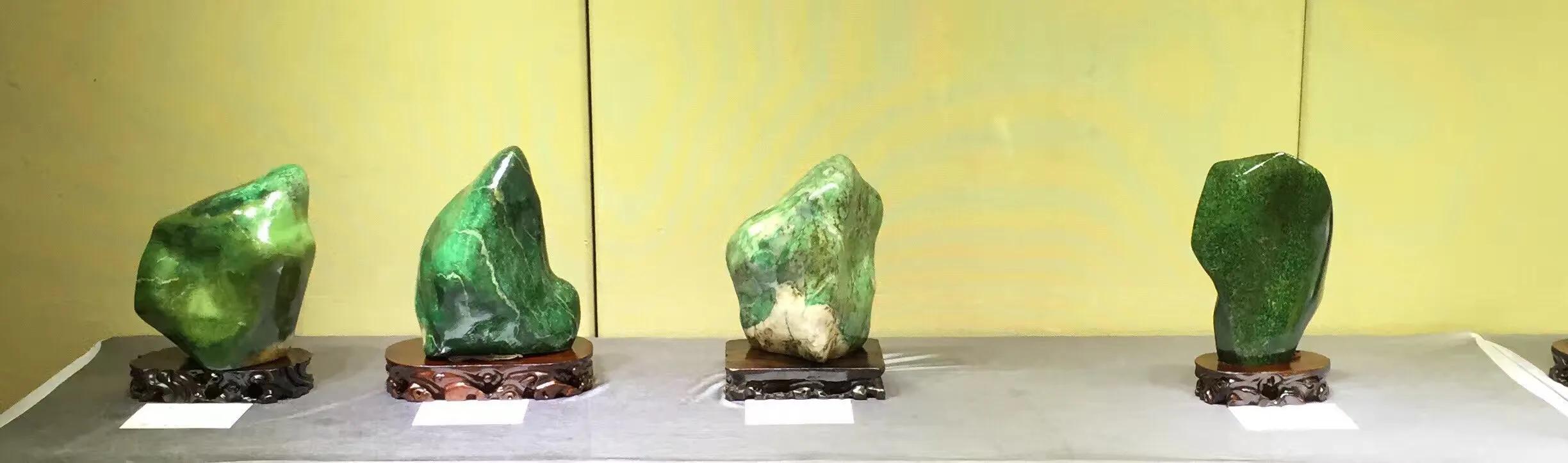 国宝级黄玉原石图片,石中瑰宝奇石图片