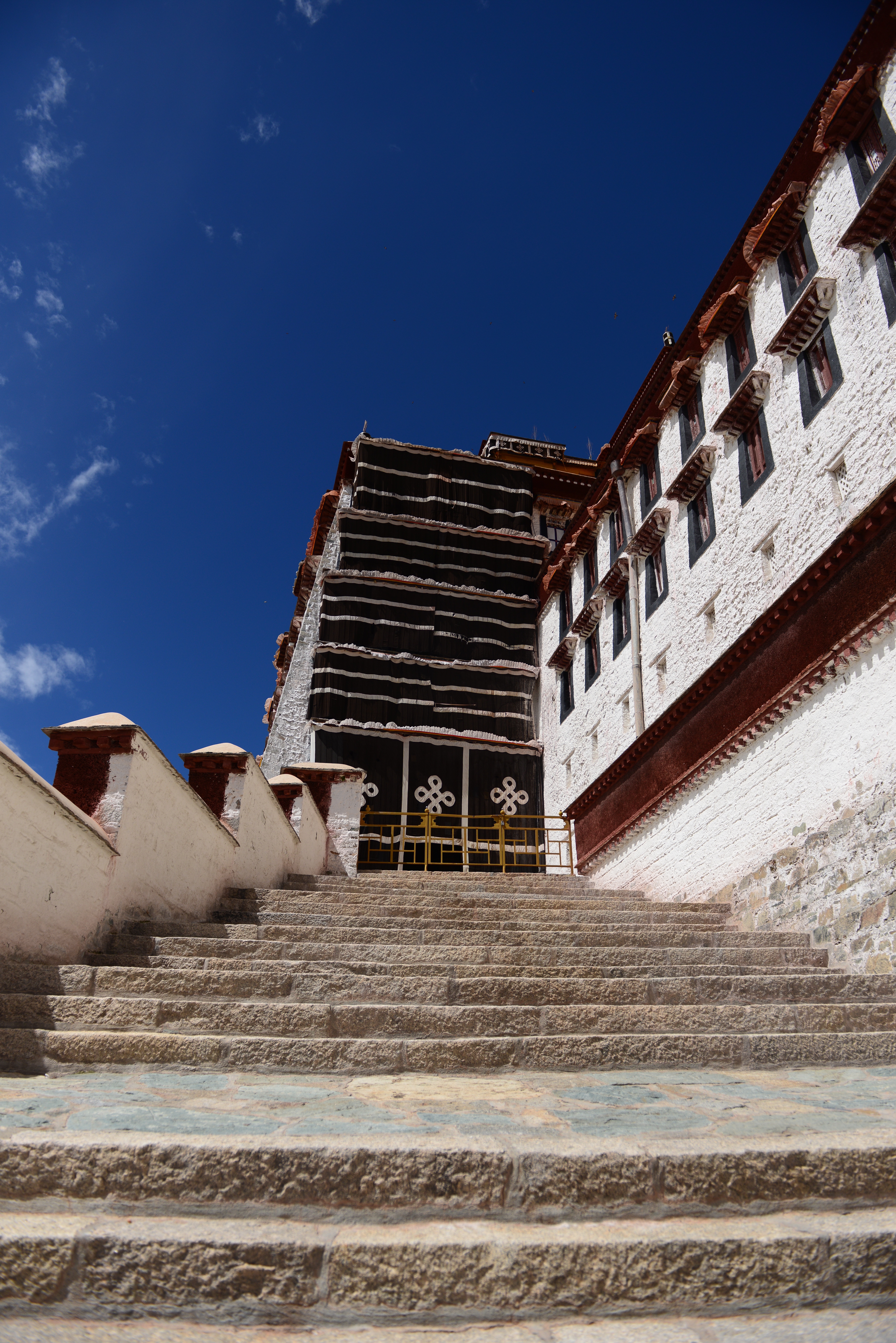 川藏的布达拉宫,西藏布达拉宫简介