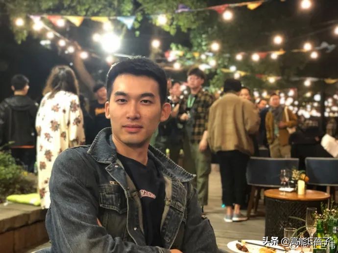 中戏13级下：爱玩“认亲”游戏的男生和脸熟的女同学们