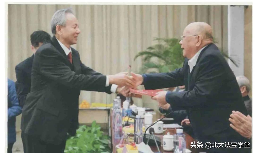 民法典的光辉,民法典慈母般的关怀