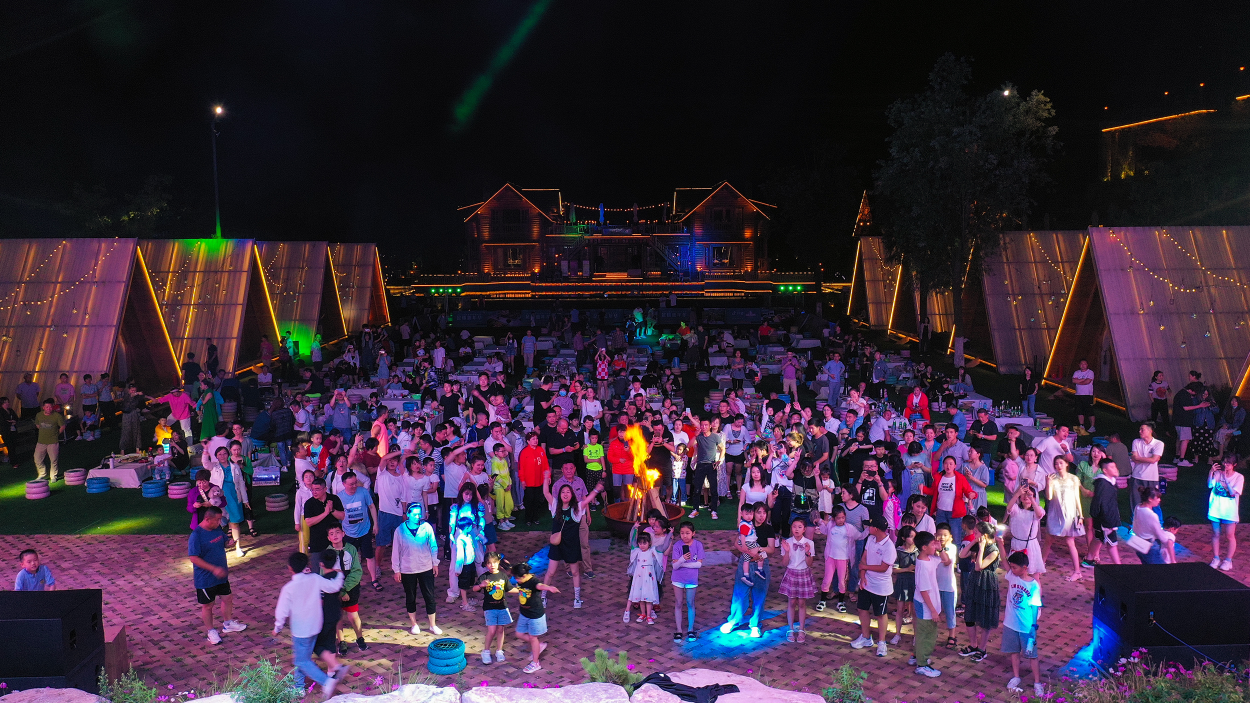 狂热九如山！“DOU为球狂”足球嘉年华九如山专场举办成功