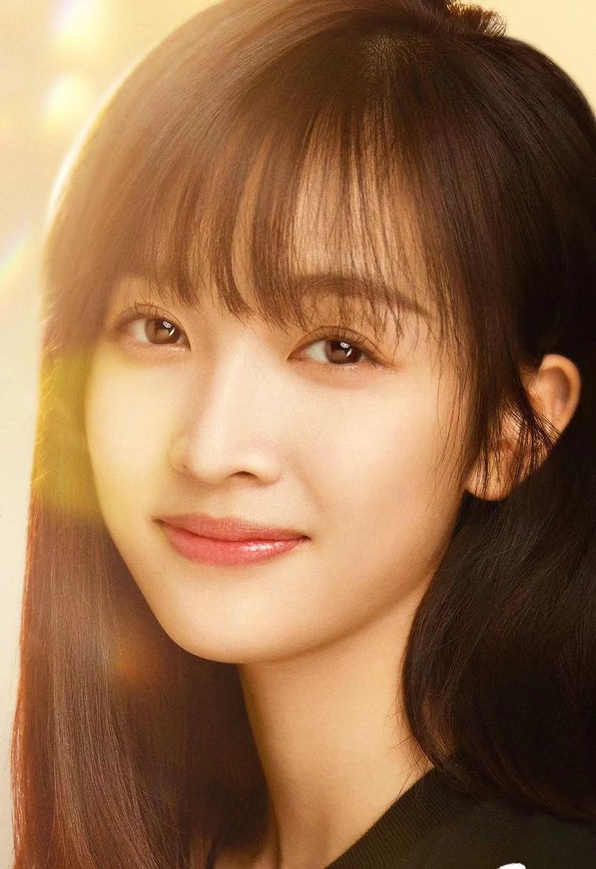 毕雯珺吴宣仪满糖宣言,吴宣仪给毕雯珺端蛋糕