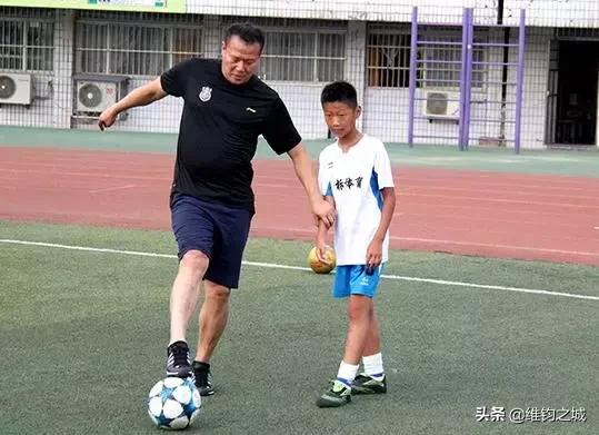 山东鲁能队李霄鹏,李霄鹏说对国足失利负全部责任