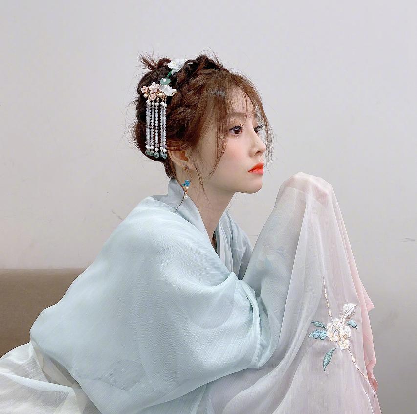 冯提莫最新歌曲佛系少女超棒,冯提莫佛系少女翻转唱起来