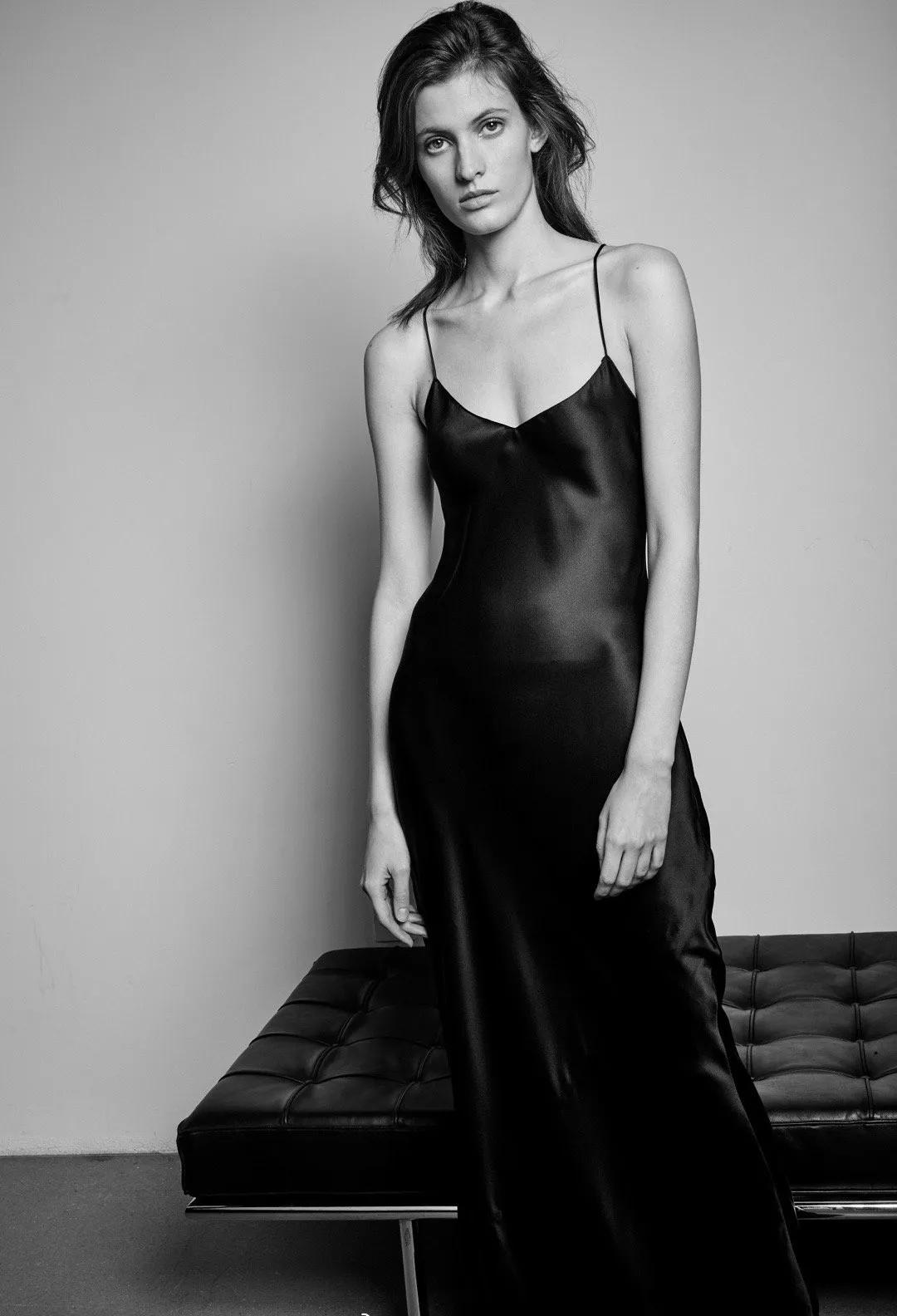 即使不出门也要穿出睡衣的别致,穿睡衣成了一种时尚