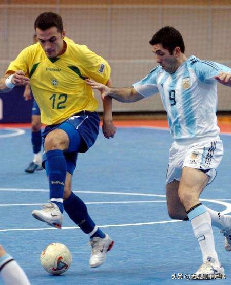 足球五人制裁判跑位,五人制裁判跑位