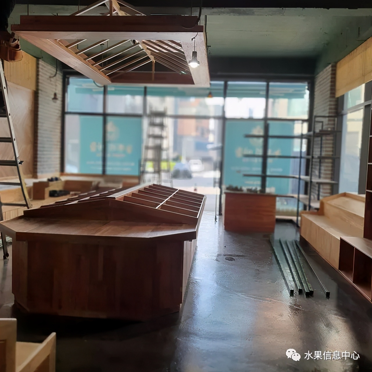 开水果店加盟好还是自己开好,新手开水果店加盟哪个品牌好