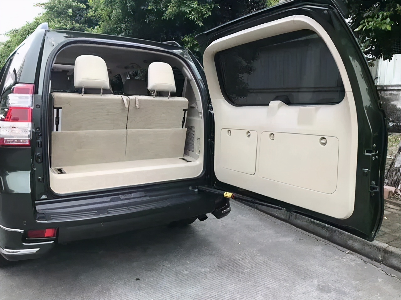 2018丰田霸道越野测试,中东版丰田霸道4000超强越野性能