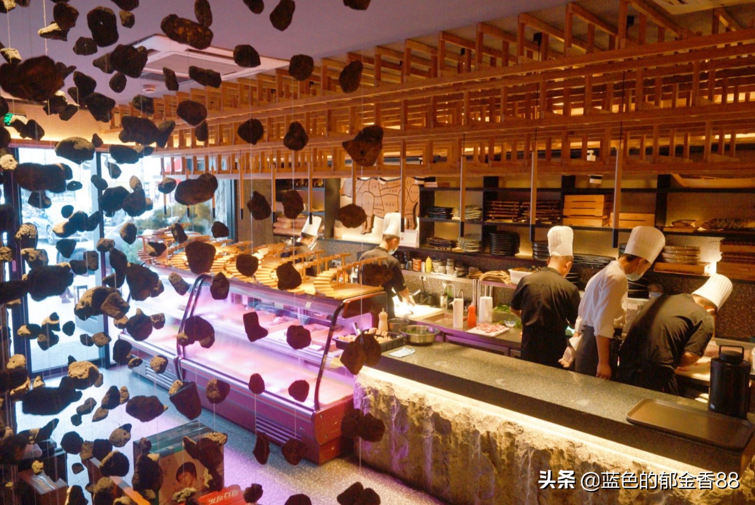 韩国传统烤肉美食,韩国烤肉有什么独特的吃法