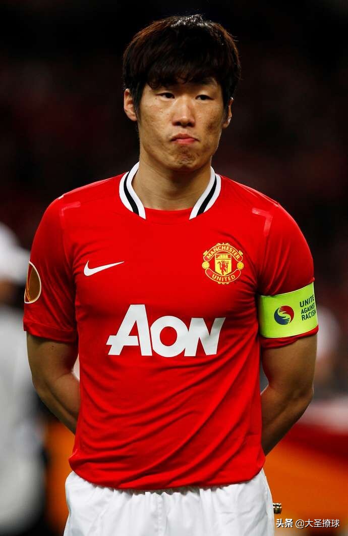 c罗和贝克汉姆谁在曼联地位高,弗格森与c罗和鲁尼贝克汉姆