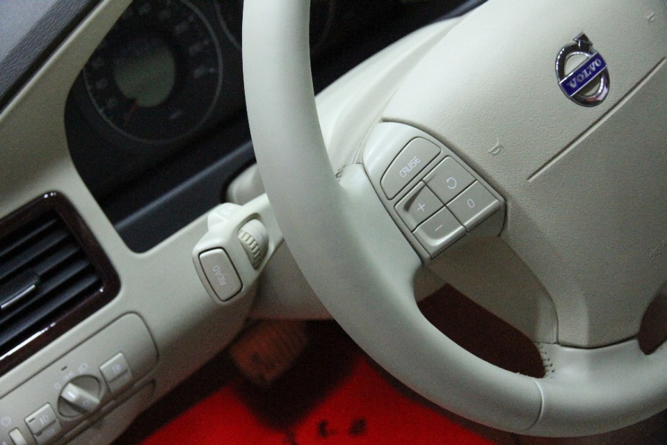 沃尔沃s80l翻新整备上海,沃尔沃s80l老车翻新福鼎