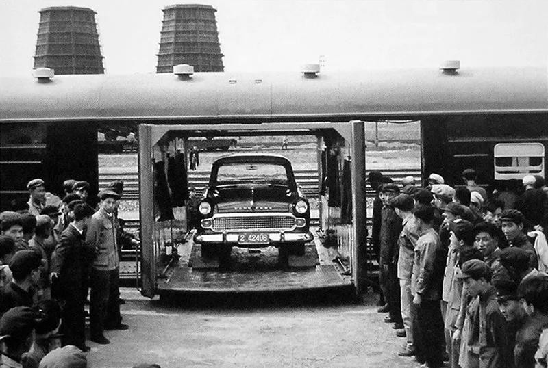 中国第一辆进口日本车,我国第一台国产车问世