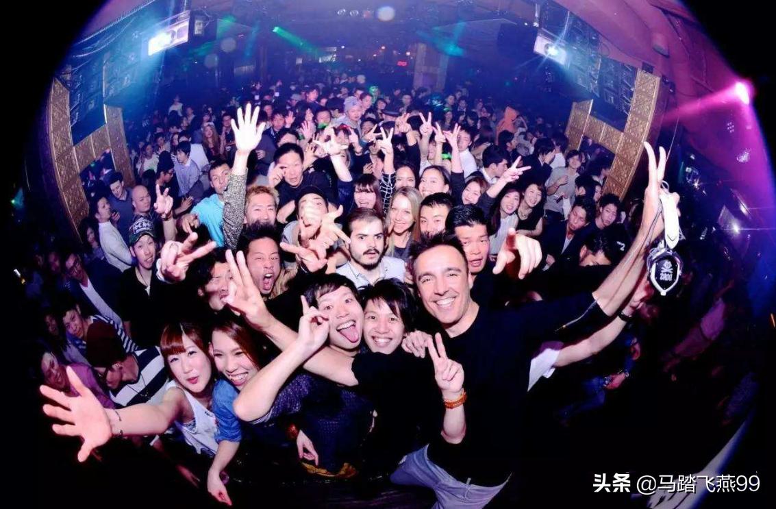 日本的夜生活有多么的丰富多彩,日本东京十大夜生活