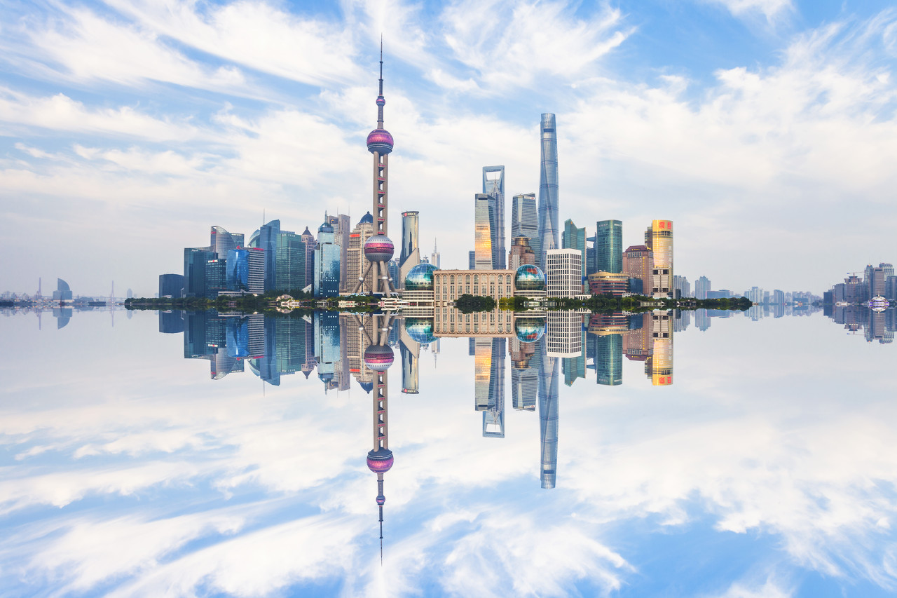 地产基金退出的秘密：卖一栋楼赚10亿，300亿外资疯狂抄底上海