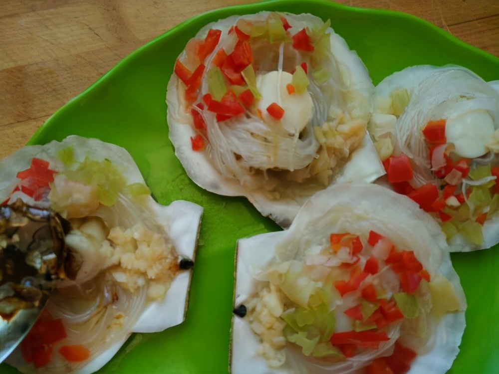 蒜蓉粉丝蒸扇贝做法扇贝怎么处理,已经蒸熟的扇贝能不能做蒜蓉扇贝