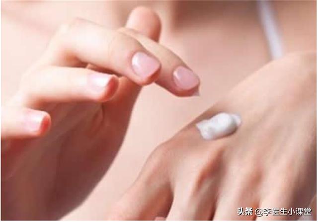 长口腔溃疡一般都是缺哪些维生素,口腔溃疡和长倒刺是缺乏什么