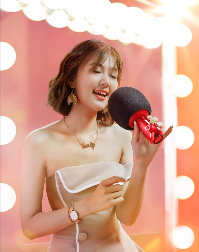 唱吧k歌宝小巨蛋q5麦克风送礼,g2唱吧小巨蛋麦克风ai点歌怎么用