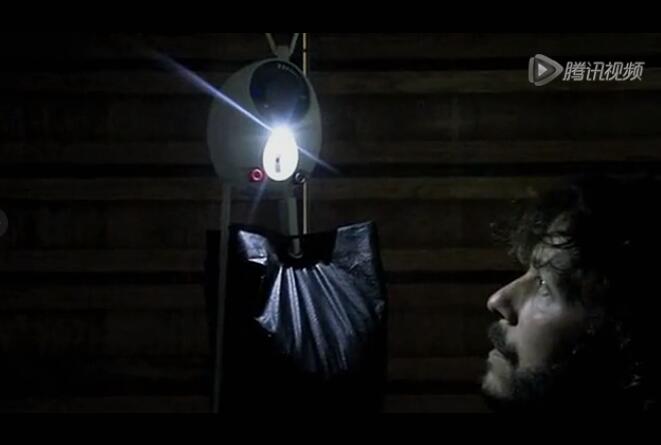 世界第一盏led灯,不用电就能亮的led灯泡