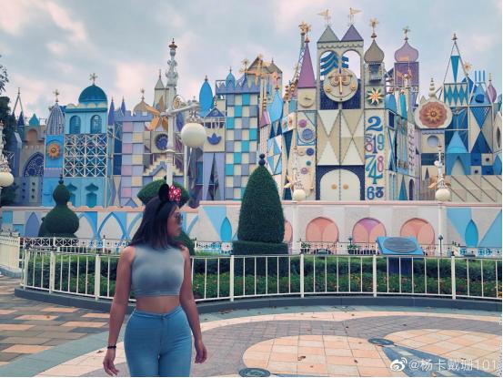 健身自律马甲线,健身达人在家也能轻松练出马甲线