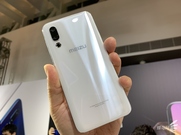 魅族新机今天什么时候发布,魅族发布会会场对比