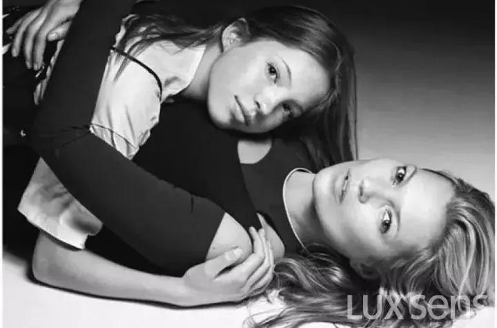 宝格丽和易烊千玺的杂志,易烊千玺代言宝格丽全球香氛系列