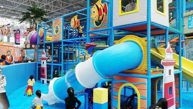 现在开一家室内儿童游乐场挣钱吗,开一家儿童乐园挣钱吗