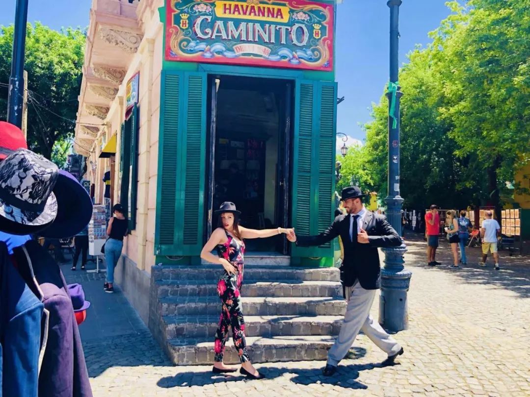 放弃50万年薪的工作,因为理想辞掉工作去环游世界