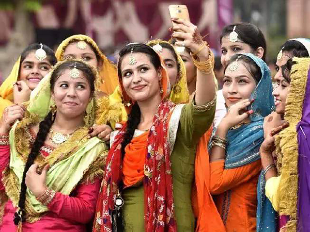 甘地之后，再无甘地，被撕裂的印度也再没愈合过