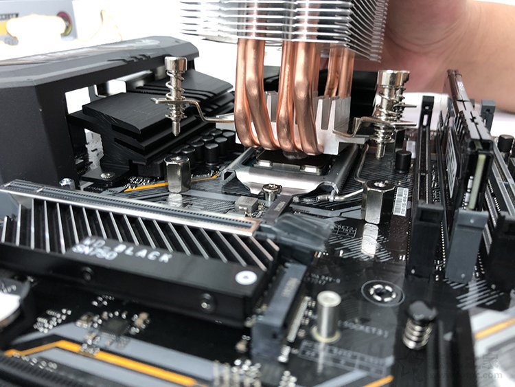 简单组装电脑的详细教程,组装电脑装机流程