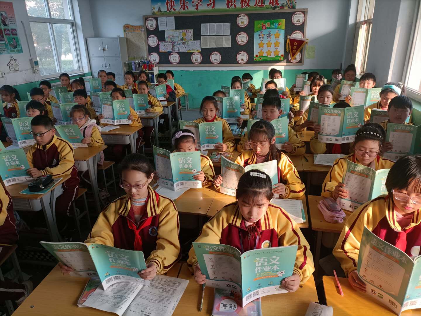 部编版四年级语文上册麻雀笔记,四上人教版语文麻雀的知识点