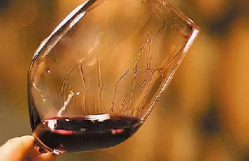 红酒醒酒劲大还是不醒酒劲大,红酒为什么要醒酒醒多长时间