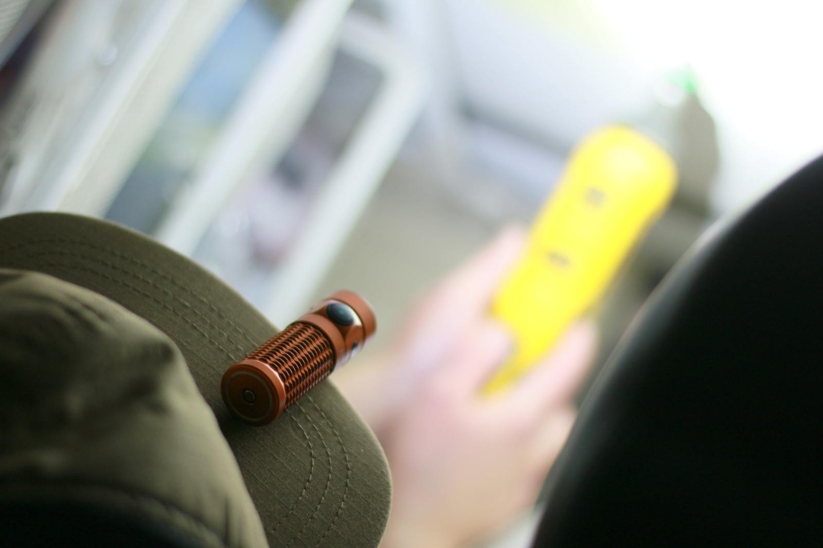 傲雷baton3手电筒特别版,傲雷baton3pro紫色