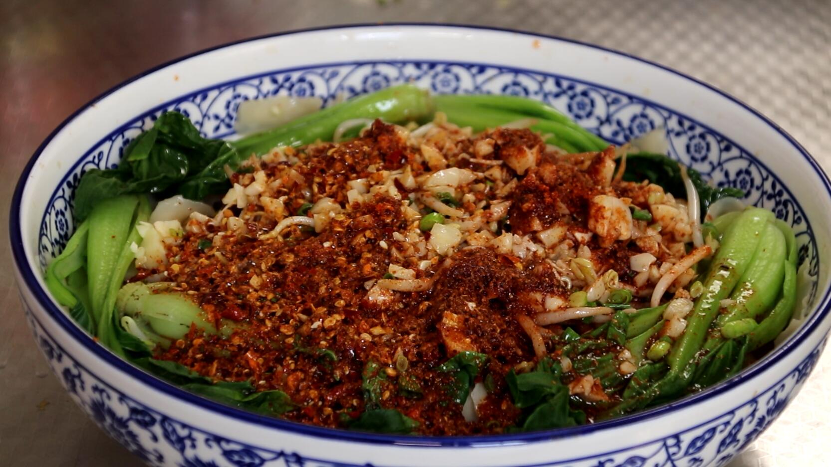 油泼面做法怎么才能筋道,油泼面怎么做劲道