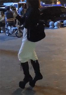 搞笑老鹰捉小鸡图片,搞笑版老鹰抓小鸡视频抖音30秒