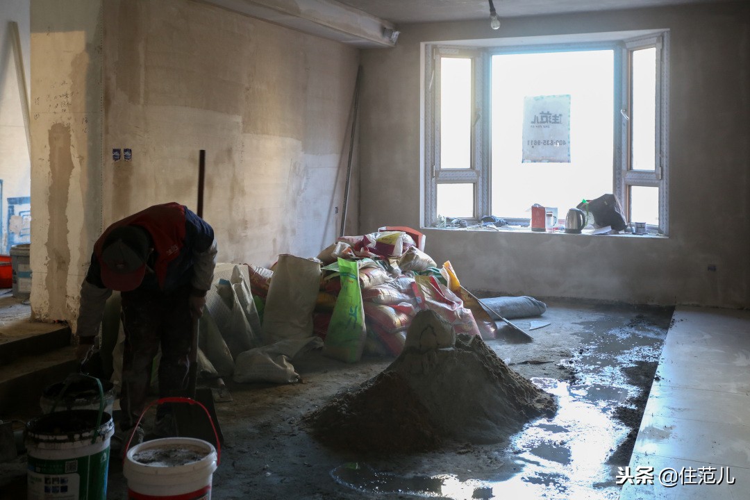 砌墙居然用牛皮纸，这是什么骚操作？