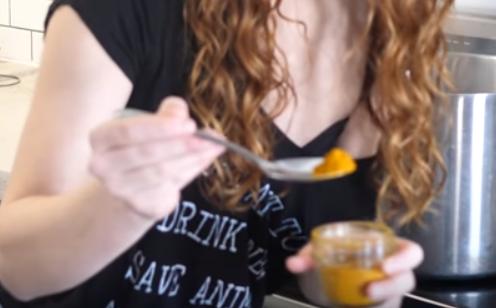 让狗狗便便黑又亮自制狗粮秘诀,自制狗狗去泪痕狗粮