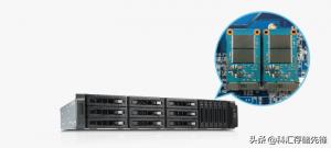 威联通TVS-EC1580MU-SAS-RPR2，可同时安装3.5寸与2.5寸硬盘