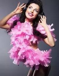 德国小哥欲廉价的改装，从中国订了一堆配件到货后感觉自己沙雕了