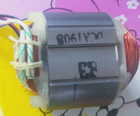 晶思达手电钻开关总成内部构造,插电款带冲击的手电钻