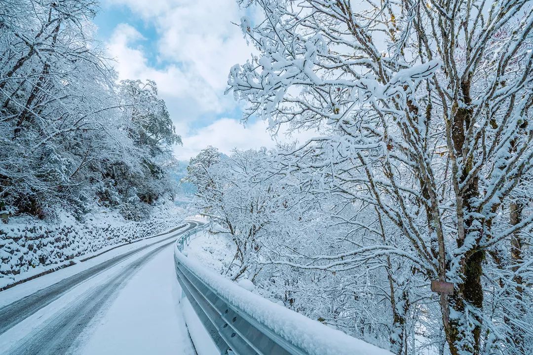 成都附近看雪一日游推荐表,成都周边轻徒步玩雪一日游