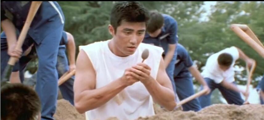 韩国一部黑色幽默的电影,韩国无厘头搞笑电影推荐