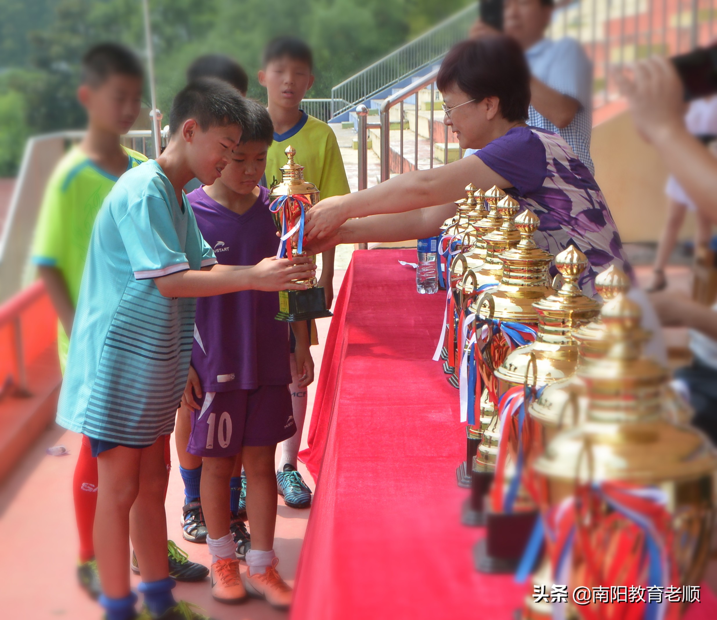 腾龙杯足球赛,腾龙洞杯全国青少年足球邀请赛
