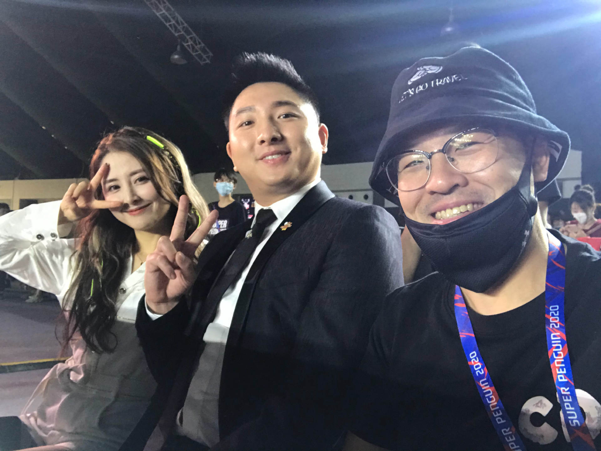 采访姚明在足球学到什么,传奇球星评价姚明