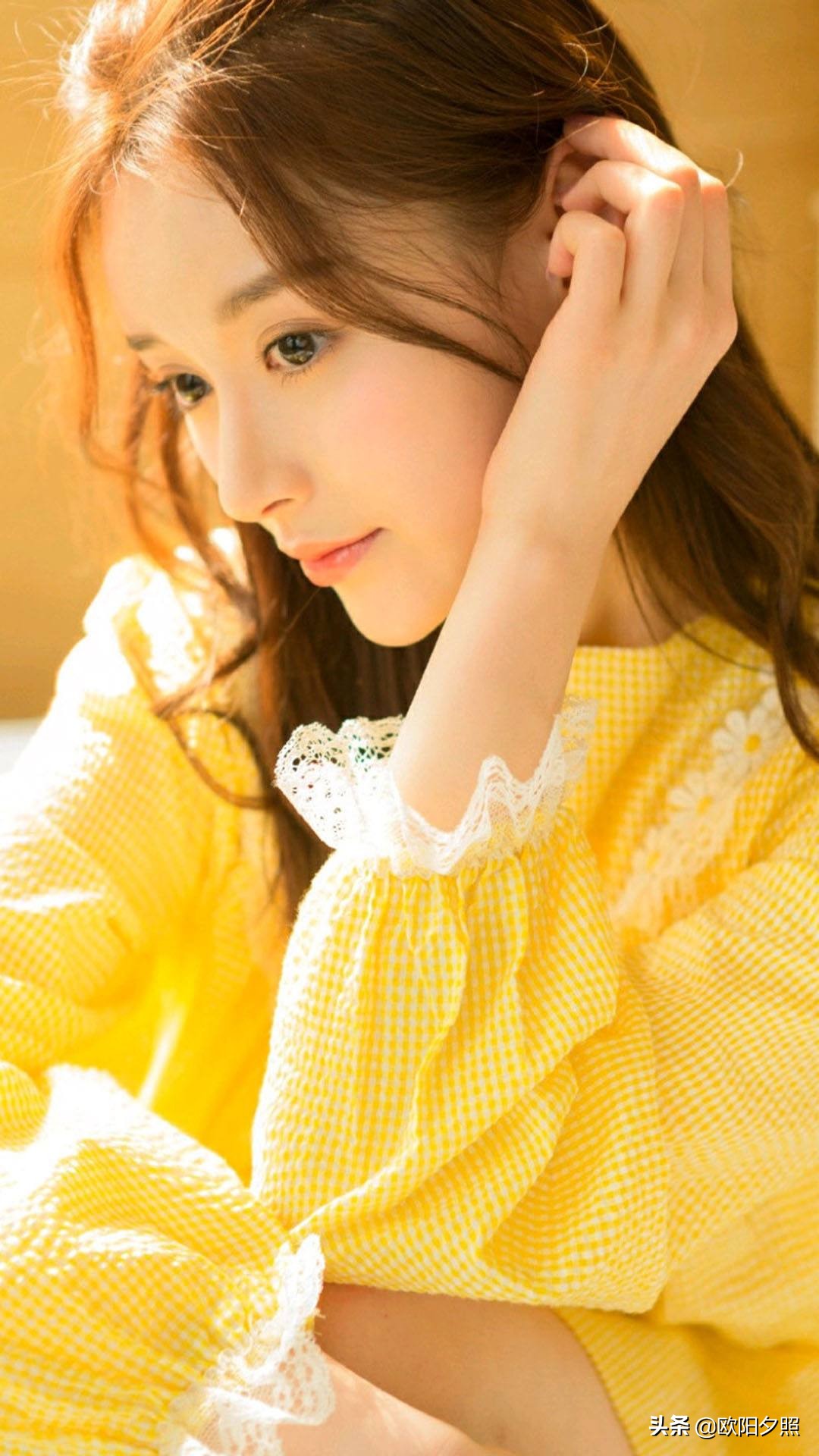 女人撩你往往会有以下这几种暗示,女生对喜欢的人来撩她有什么回应