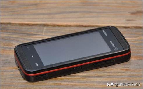 诺基亚3000,06年3000左右的诺基亚手机