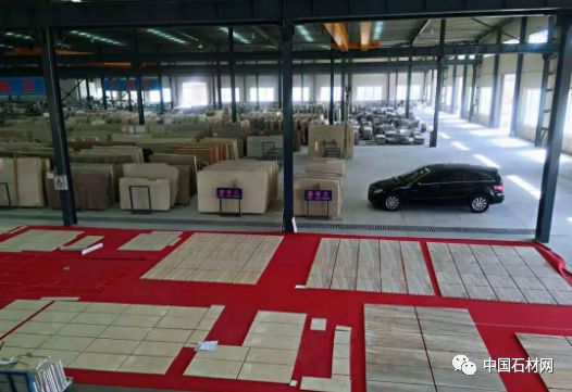 真是浪费，100多万的爵士白大理石装成这样，还好我不是业主