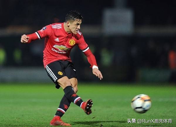 本赛季唯一能拯救曼联的人,他用自己的巅峰拯救了曼联的低谷