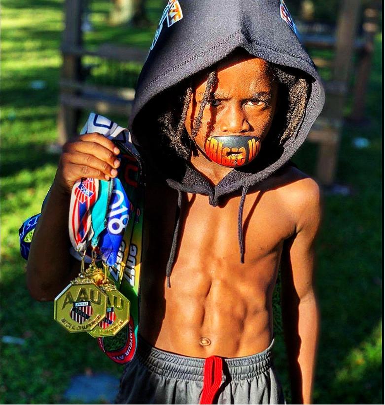 李玫瑾谈运动的孩子越自信,李玫瑾四岁锻炼